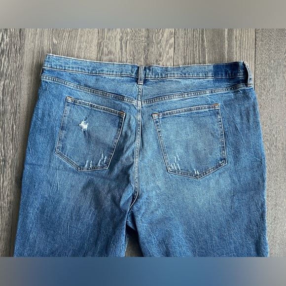 Abercrombie & Fitch The '90s Straight Ultra High Rise Jean Distressed - Picture 5 of 9